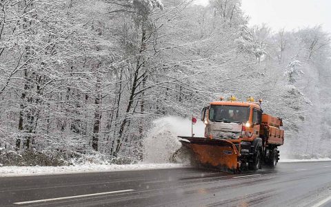 Hessen mobil ist bereit: Winterdienst auf der Platte (Archivfoto)