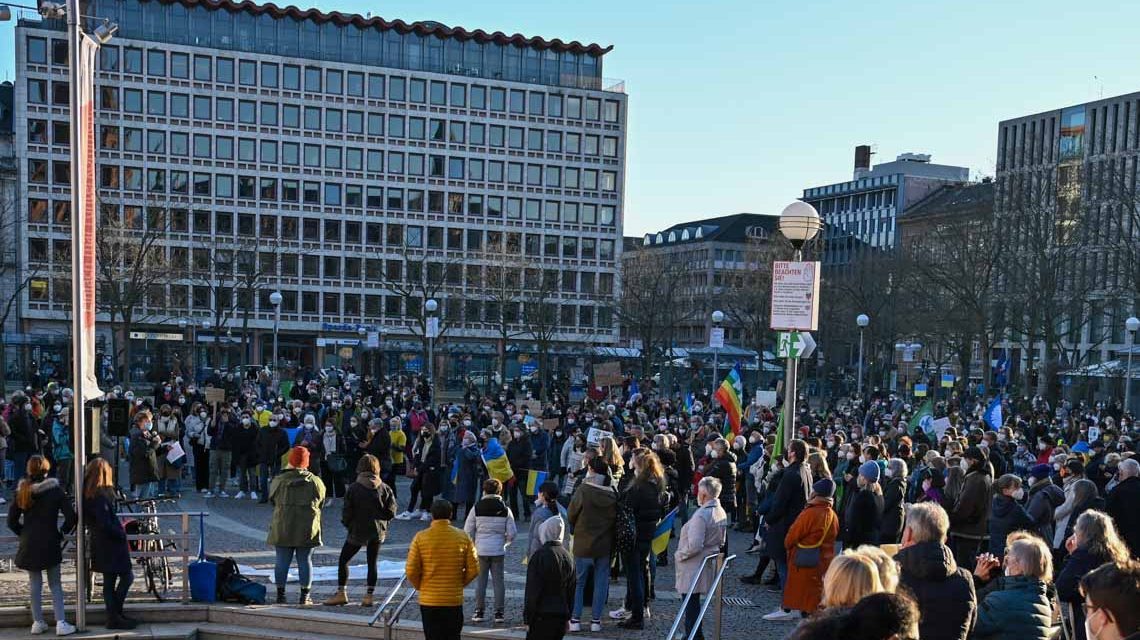 Fridays For Future Friedens Demo auf dem Dernschen Gelände