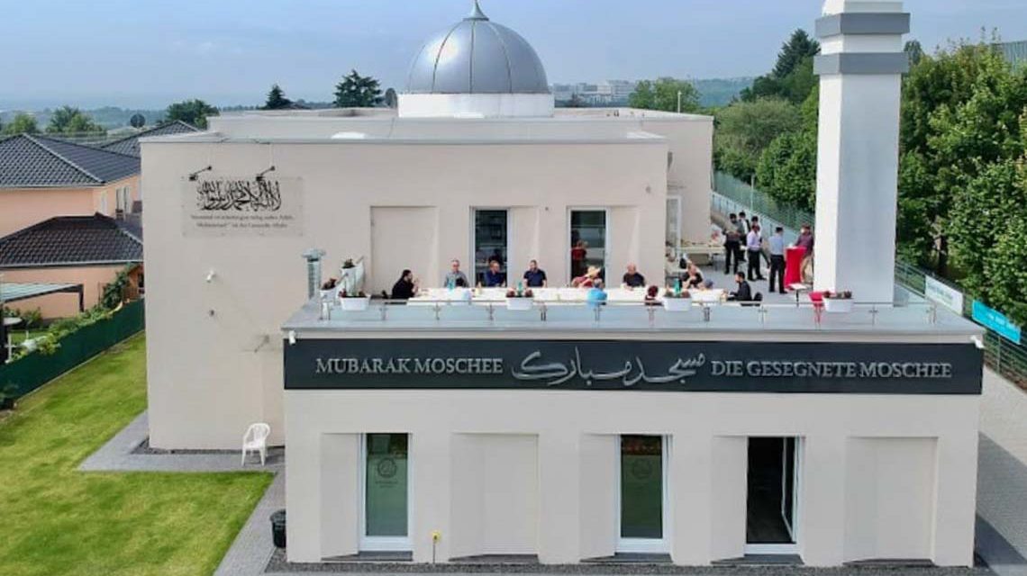 Mubarak Moschee