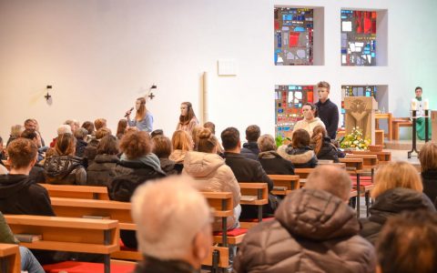 Jugendgottesdienst von und für Firmanden