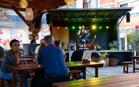 Sommer Markt auf dem Mauritiusplatz