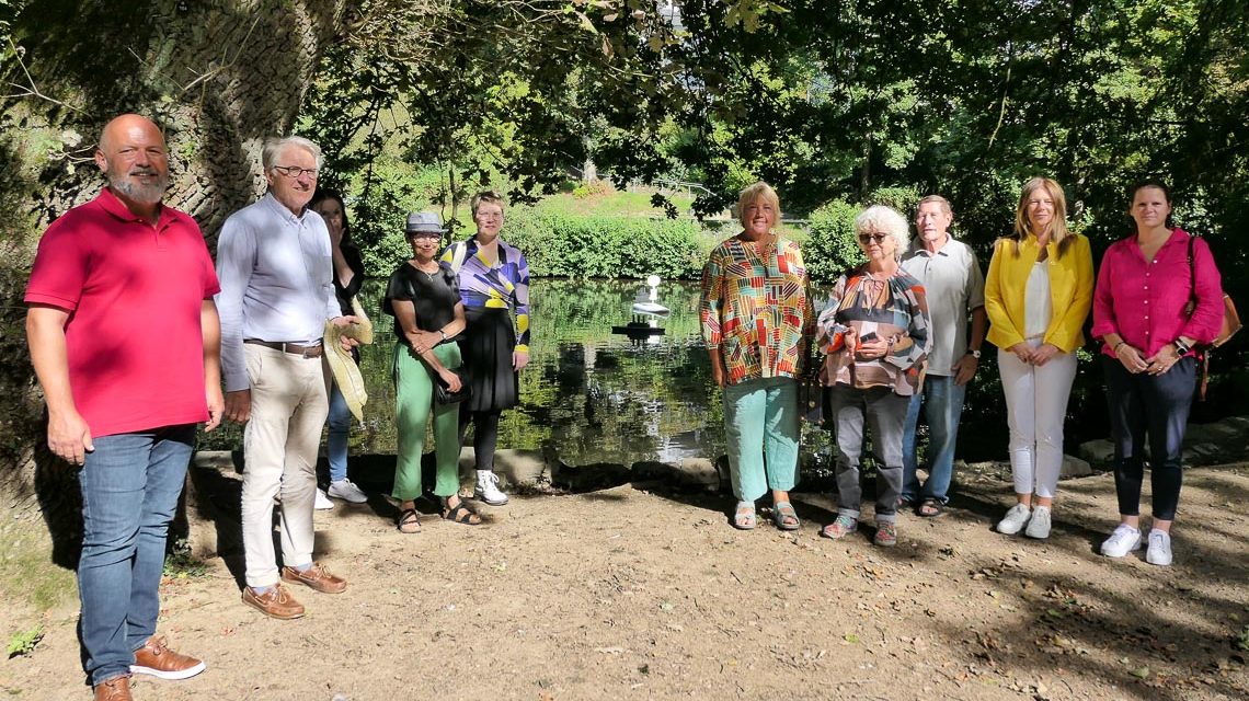 Kunstaktion in den hinteren Kuranlagen