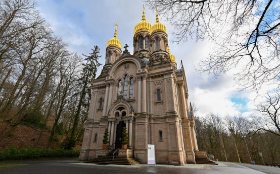 Tourismus: Die Russische Kirche auf dem Neroberg, ein Anziehungspunkt für vie