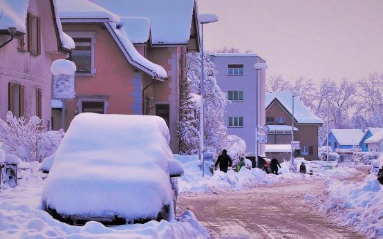 Schnee Imim November, Vorort Idylle