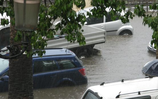 ADAC warnt vor Hochwasser und Überschwemmungen