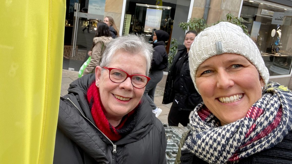 Haike Pabst und Simone Kreuzberger suchen Helfer zur Lernbegleitung.