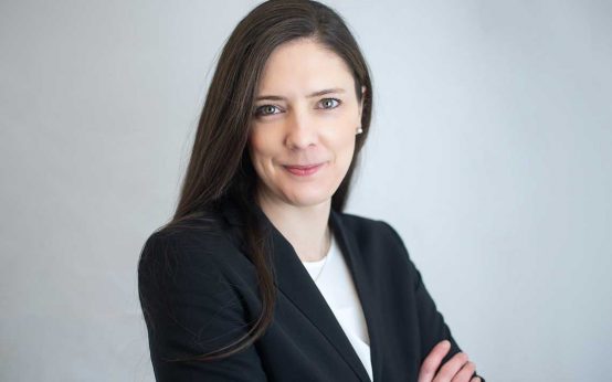 Portrait von Angela Tausendpfund