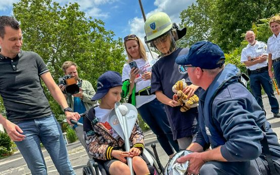 Feuerwehren Wiesbaden und Mainz unterstützen Kinderlebenslauf 2024