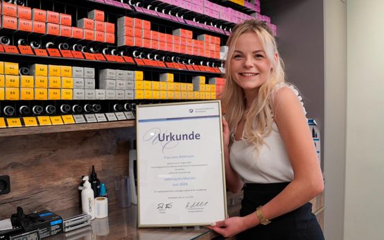 Jana Wittmann im Friseursalon