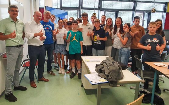 Gymnasium Eltville ist Stolz auf dem Siegt beim Stadtradeln.