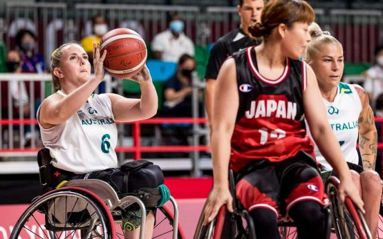 Hannah_Dodd_Am Ball im Dress der australischen Nationalmannschaft