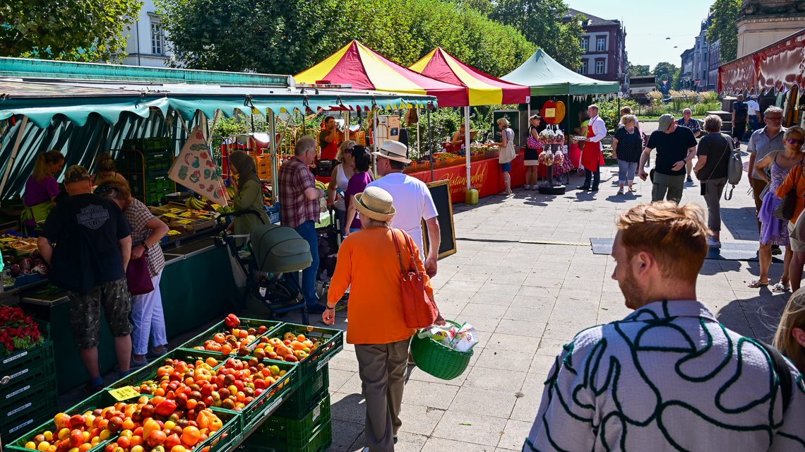 Wochenmarkt auf dem Luisenplatz