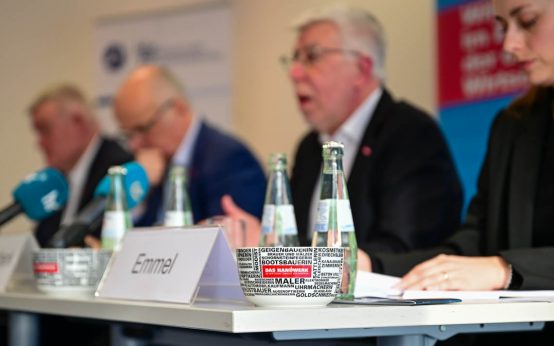 Jahrespressekonferenz Handwerkskammer Wiesbaden: v.l.n.r. Alexander Repp, Stefan Füll, Bernhard Mundschenk, Maria Emmel.
