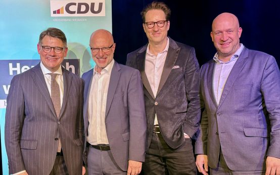 Wiesbaden soll wieder strahlen – und Berlin gleich mit. Wahlkampf in der Stadt, im Land.