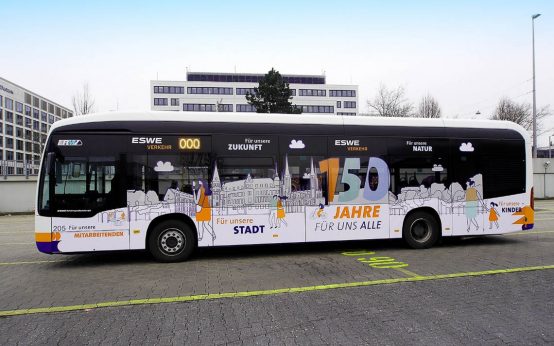 Linienbus von ESWE Verkehr wird zur Zugnummer