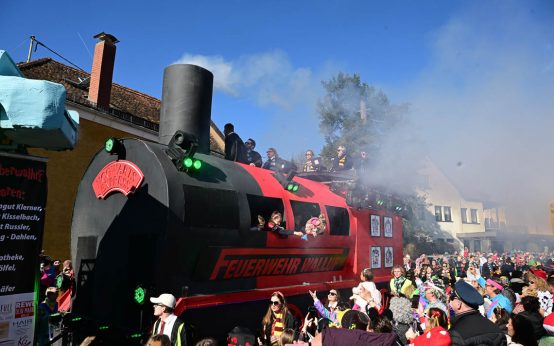 Rosenmontag in Frauenstein, der Hogwarts Express