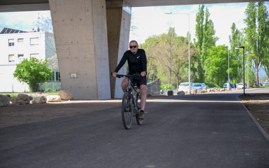 Radweg Schierstein - Biebrich an den Rheinwiesen ist jetzt fertig.