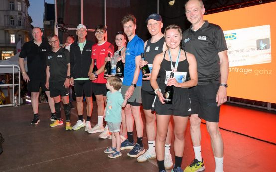 Siegerehrung Halbmarathon beim 4. Ikano Bank City Marathon 2025.