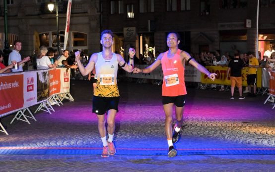 Mit blindem Vertrauen zum Sieg: Yap gewinnt den City Marathon Wiesbaden