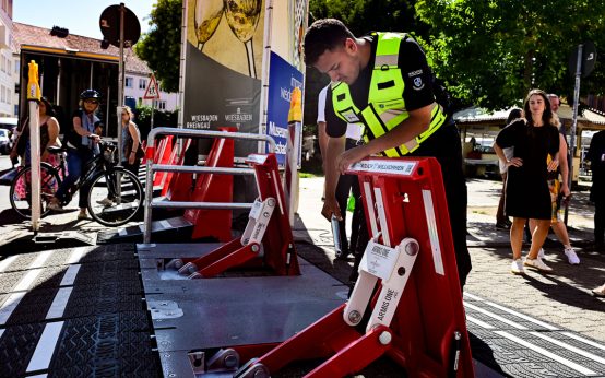 Neue Zufahrtssperren, neue Zufahrtssperre am Hessischen Landtag´, zufahrt zum Schlossplatz.